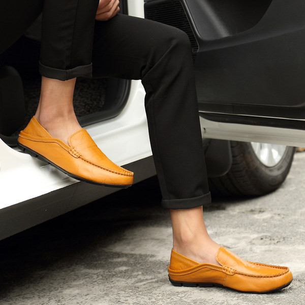 Elegantan model muških mokasina od eko kože