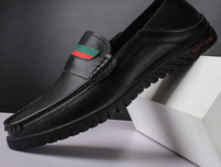 Okrugli model muških mokasina