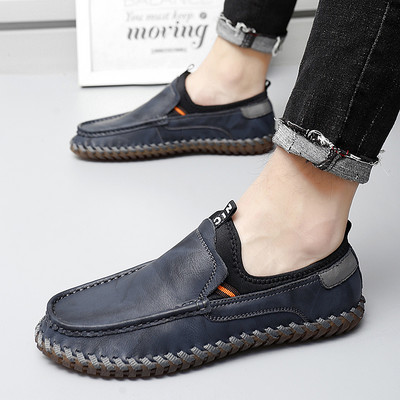 Στρογγυλό μοντέλο ανδρικά μοκασίνια με επίπεδη σόλα