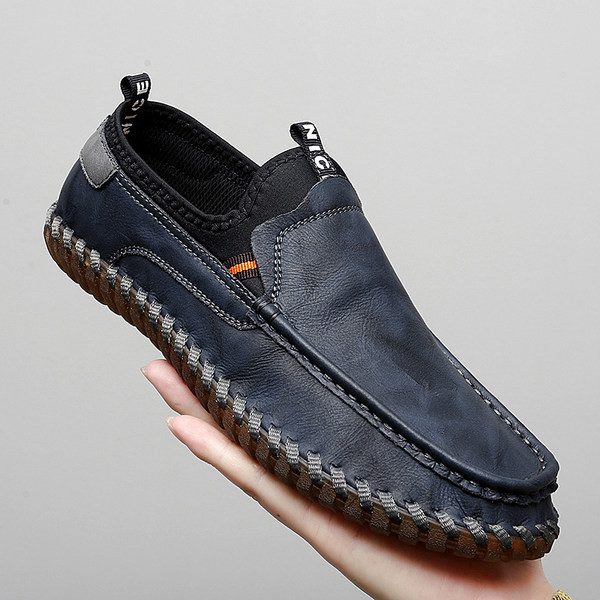 Στρογγυλό μοντέλο ανδρικά μοκασίνια με επίπεδη σόλα