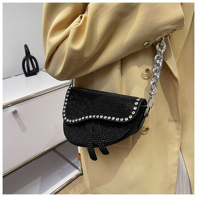 Μοντέρνα τσάντα με διακοσμητικές πέτρες