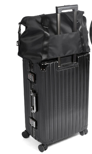 Vízálló utazótáska vállpánttal