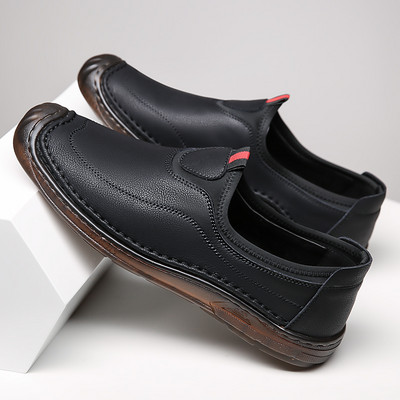 Bőr mokaszin lekerekített modell, lapos talppal