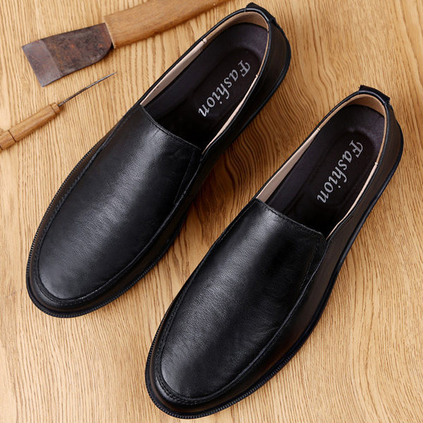 Vīriešu ikdienas mokasīnu tīrs modelis izgatavots no eko ādas