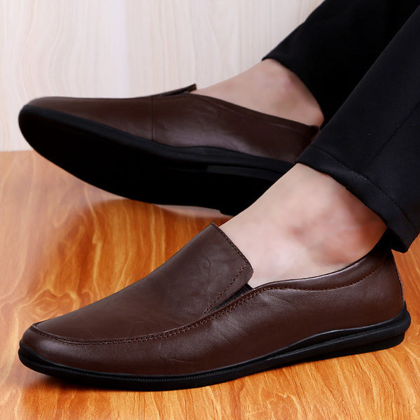 Vīriešu ikdienas mokasīnu tīrs modelis izgatavots no eko ādas