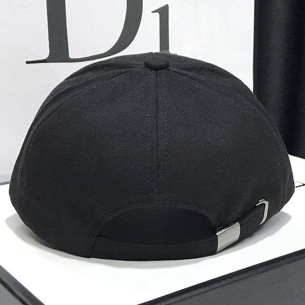 Vezena bejzbol kapa za žene