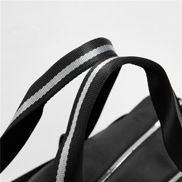 Ceļojumu soma ar lielu rokturi trīs krāsās