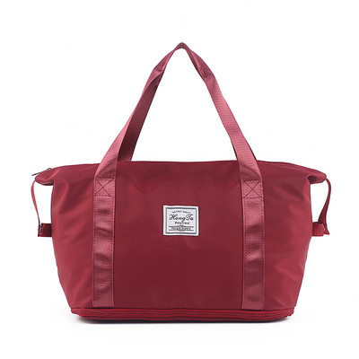 Pārnēsājama ceļojumu soma ar rāvējslēdzēju un plecu siksnām