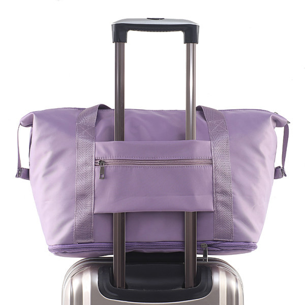 Pārnēsājama ceļojumu soma ar rāvējslēdzēju un plecu siksnām