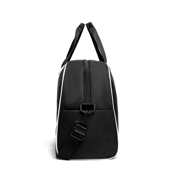 Ceļojumu soma četrās krāsās