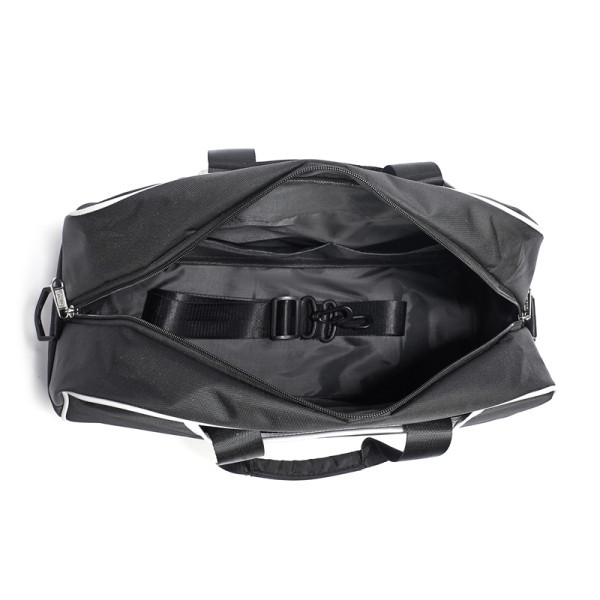 Ceļojumu soma četrās krāsās