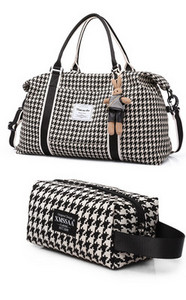 Υφασμάτινη τσάντα με μπρελόκ