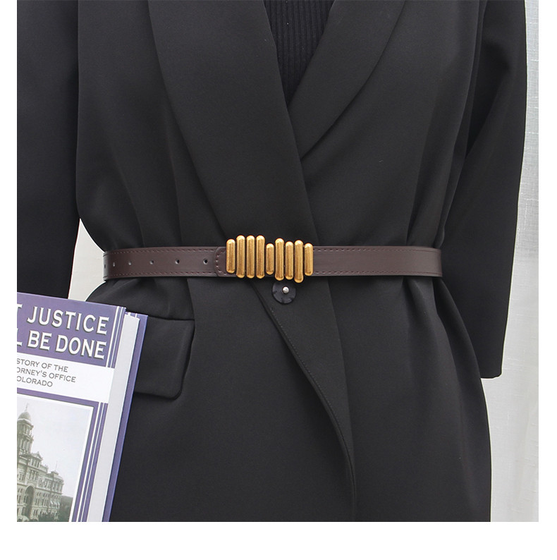 Moteriškas odinis diržas su auksine sagtimi