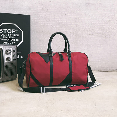 Sporta soma divās krāsās