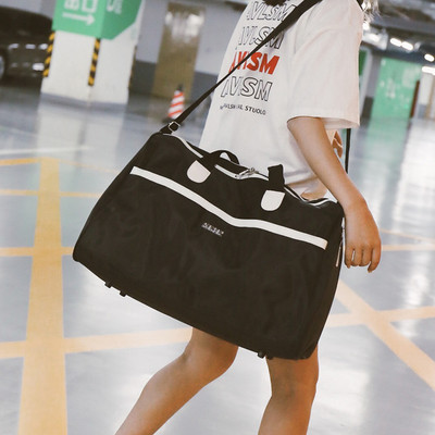 Pārnēsājama ūdensizturīga ceļojumu soma ar sānu kabatu