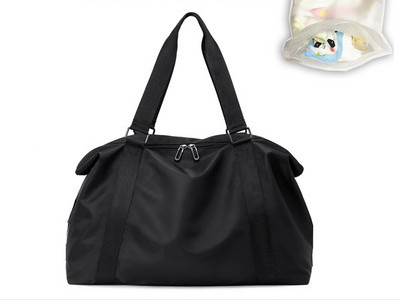 Sportski model prijenosne torbe s patentnim zatvaračem