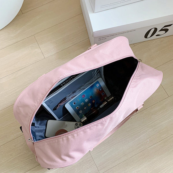 Kelioninis krepšys su ratukais ir užrašu