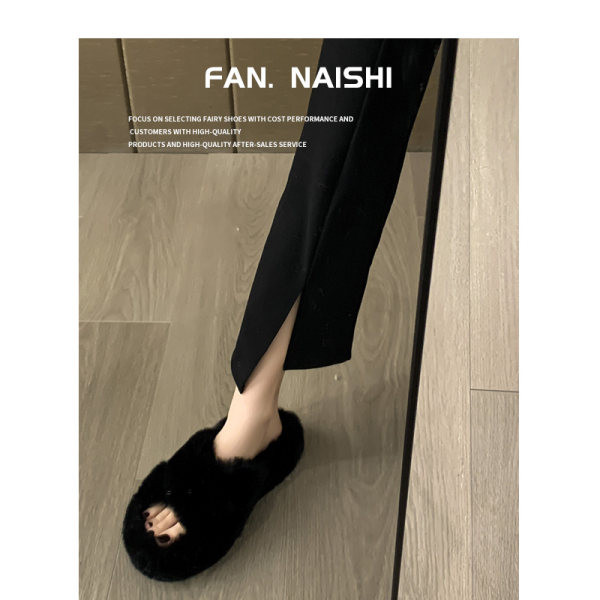 Jauns sieviešu dūnu čību modelis melnā un bēšā krāsā