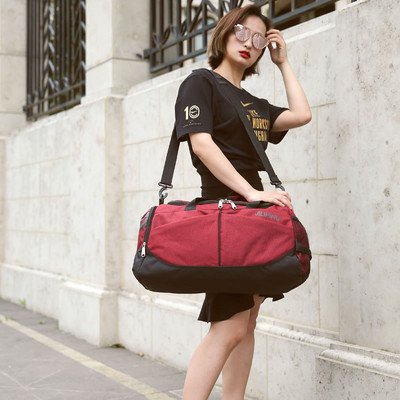 Ikdienas tekstila soma ar kabatu un rāvējslēdzēju