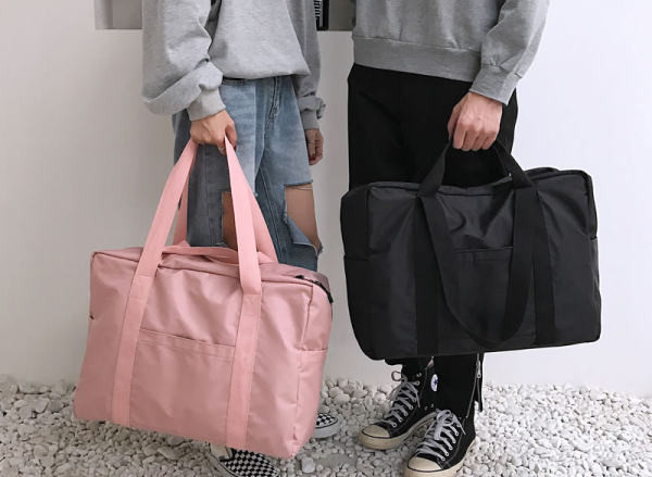 Caurspīdīga rokas soma - divās krāsās