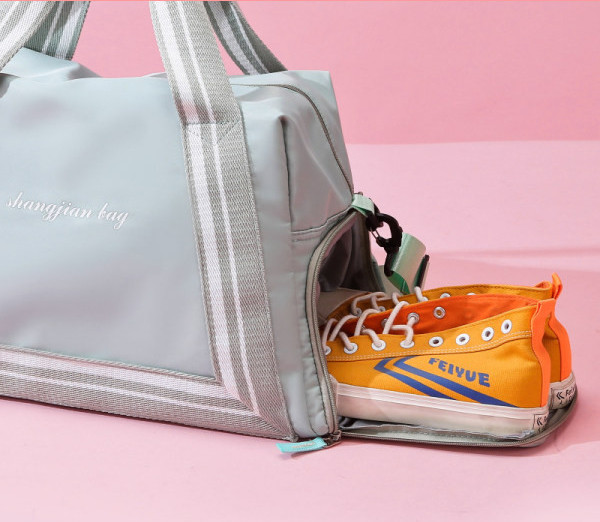 Pārnēsājama sporta rokas soma