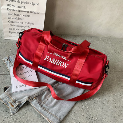 Φορητή αθλητική τσάντα με ιμάντες ώμου