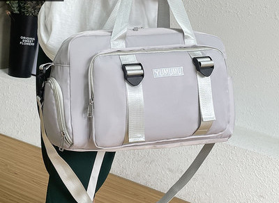 Sporta soma ar logotipu un garu plecu siksnu