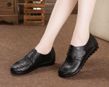 Sieviešu ādas mokasīni