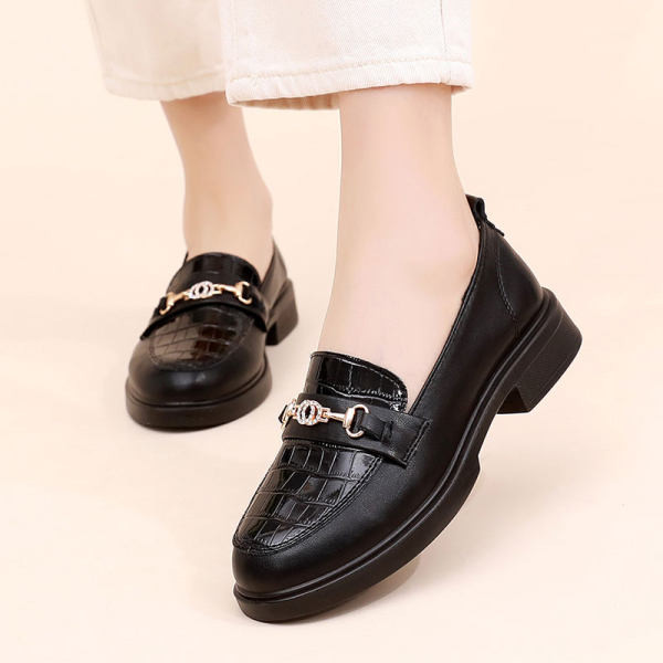 Női fekete csatos naplopók