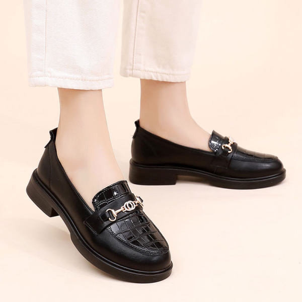 Női fekete csatos naplopók