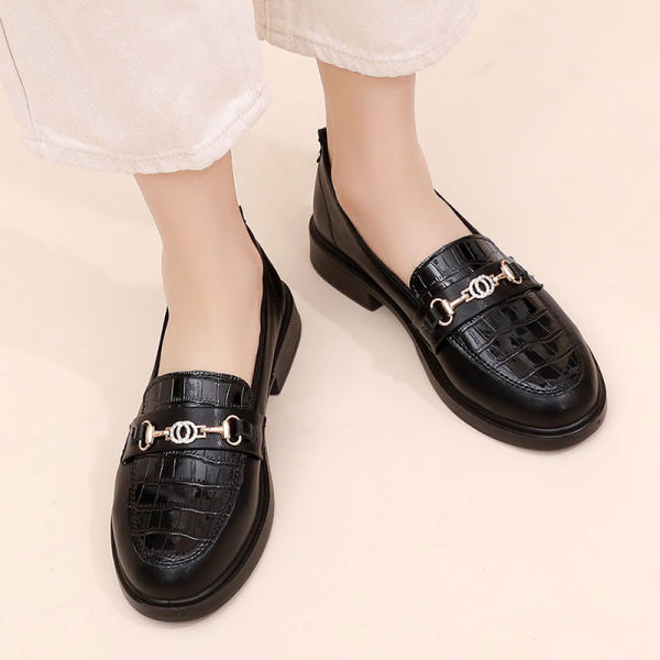 Női fekete csatos naplopók