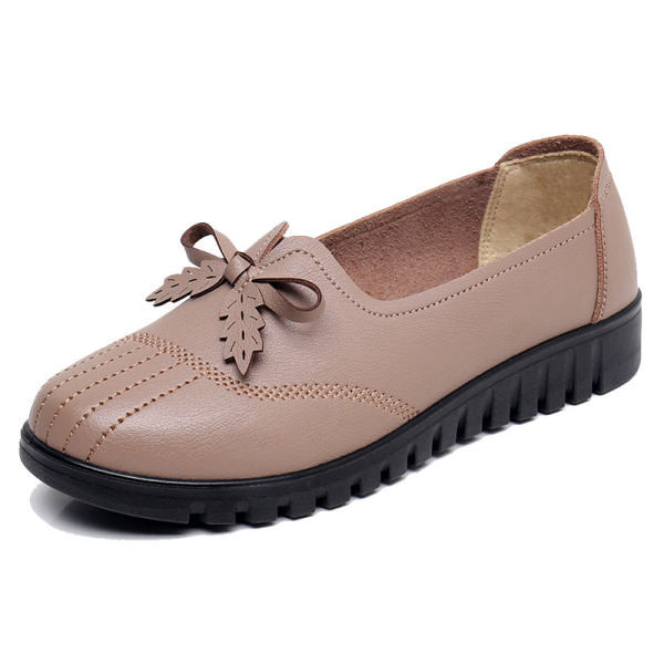 Sieviešu ādas apavi ar lentīti trīs krāsās