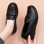 Γυναικεία μαύρα έκο δερμάτινα loafers