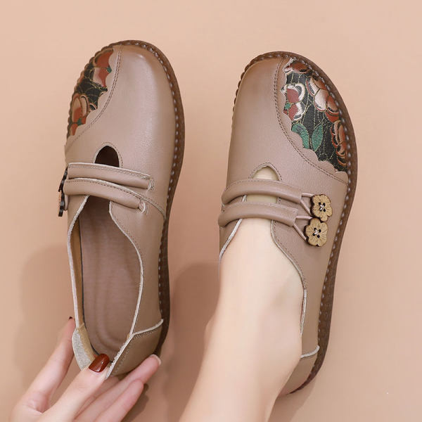 Női alkalmi naplopók virágmotívummal