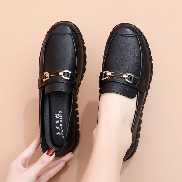 Sieviešu melnie kurpes