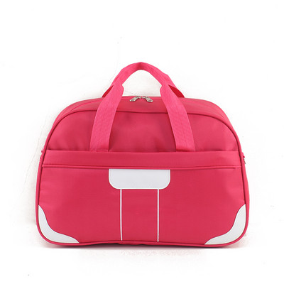 Ceļojumu soma ar rokturi un kabatu