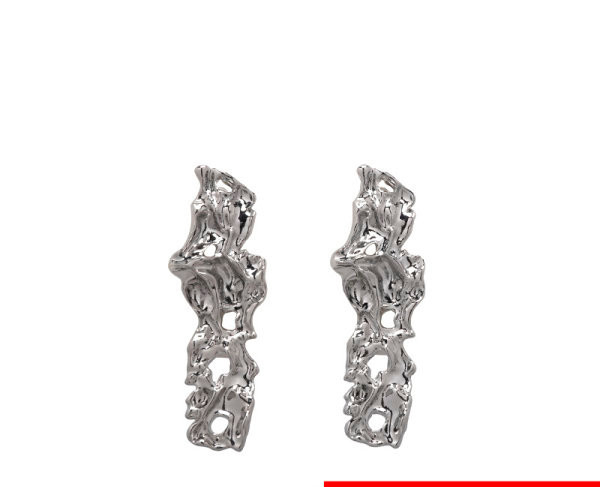 Naujas nestandartinės formos moteriškų auskarų modelis sidabro spalvos