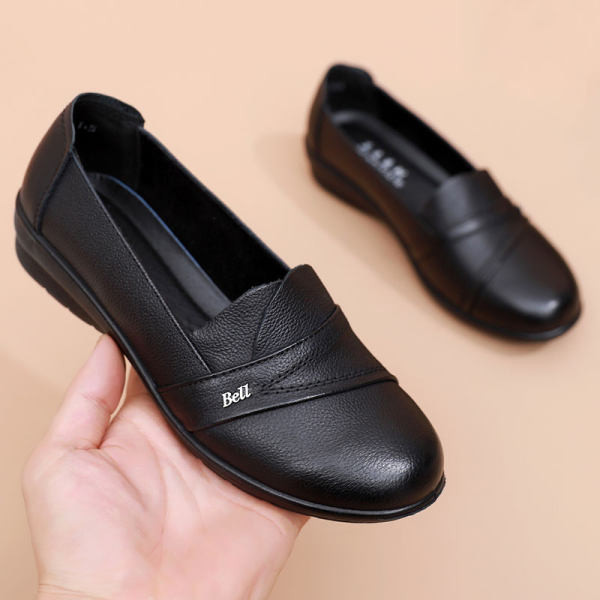 Odiniai juodi moteriški mokasinai