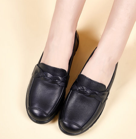 Oficiālais sieviešu mokasīnu modelis no eko ādas