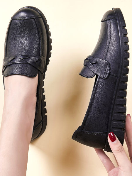 Oficiālais sieviešu mokasīnu modelis no eko ādas