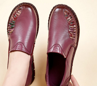 Eko bőrből készült alkalmi női mokaszinok