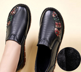 Eko bőrből készült alkalmi női mokaszinok