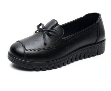 Sieviešu eko ādas mokasīni ar lentīti