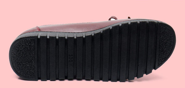 Sieviešu eko ādas mokasīni ar lentīti