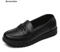 Sieviešu ādas mokasīni ar lentīti