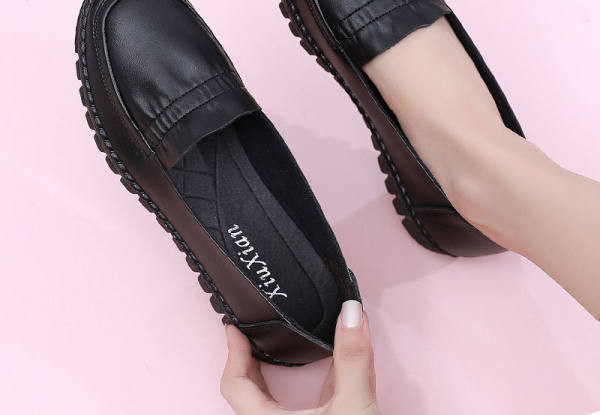 Ženske crne mokasine - čisti model