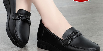 Γυναικεία έκο δερμάτινα μοκασίνια στρογγυλεμένο μοντέλο