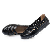 Sieviešu vasaras ādas mokasīni ar plakanu zoli