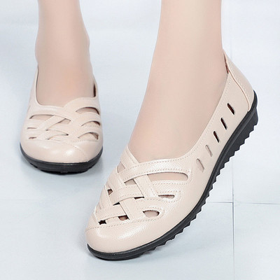 Sieviešu vasaras ādas mokasīni ar plakanu zoli