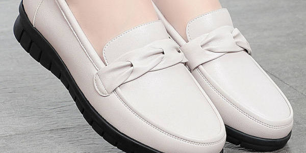 Sieviešu ādas mokasīni